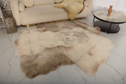 Ковер Мосси из шести светлых шкур