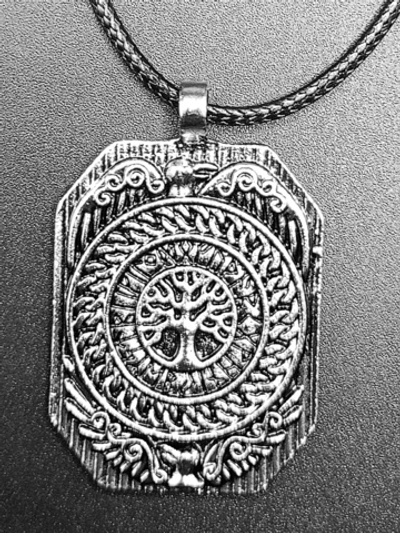 Славянский оберег Древо жизни