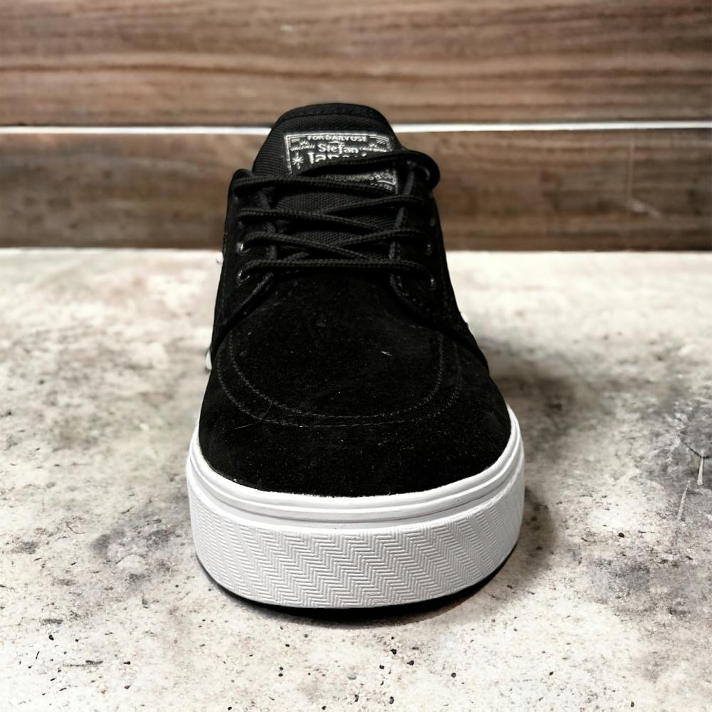Nike SB Zoom Stefan Janoski • Black/White