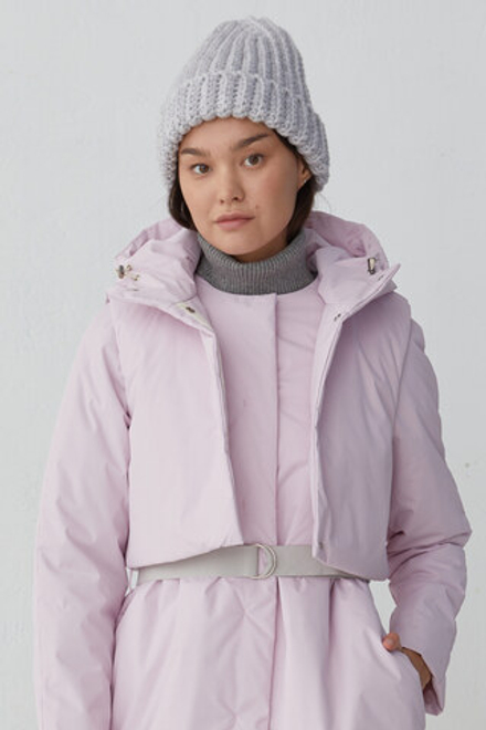 Утепленное пальто из мембраны нежно-розового цвета