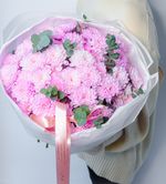 Хризантема с эвкалиптом "L"