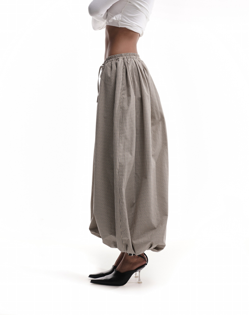 Брюки бананы в клетку