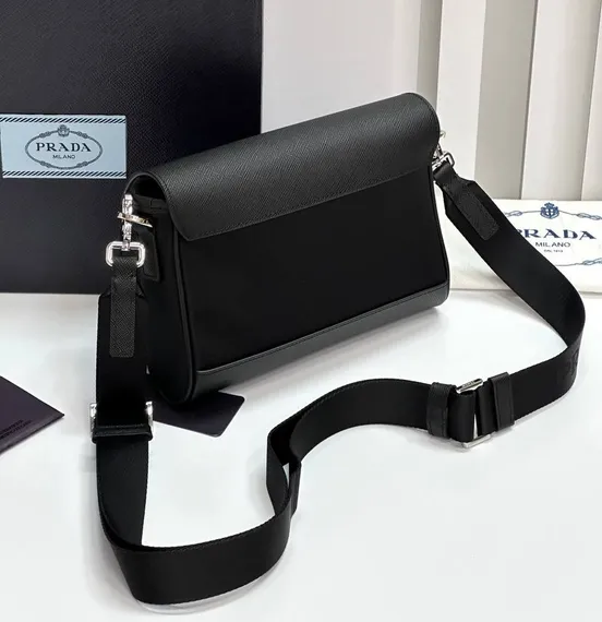 Сумка Prada saffiano чёрная