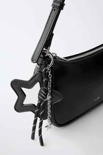 ZARA СУМКА С ПОДВЕСКАМИ, ЧЕРНЫЙ
