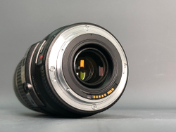 Canon EF 70-300mm 4-5.6 IS USM