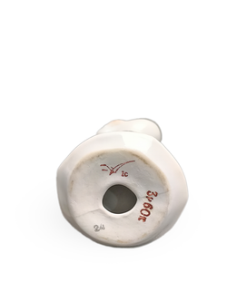 Статуэтка фестивальная "Катюша с голубем" (Чайка)