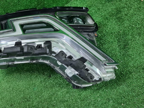 Фара правая Kia Carnival 4 (2020-2023) LED