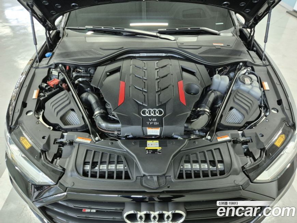 Audi S8 (D5) 4.0 TFSI Quattro LWB (12.2021)