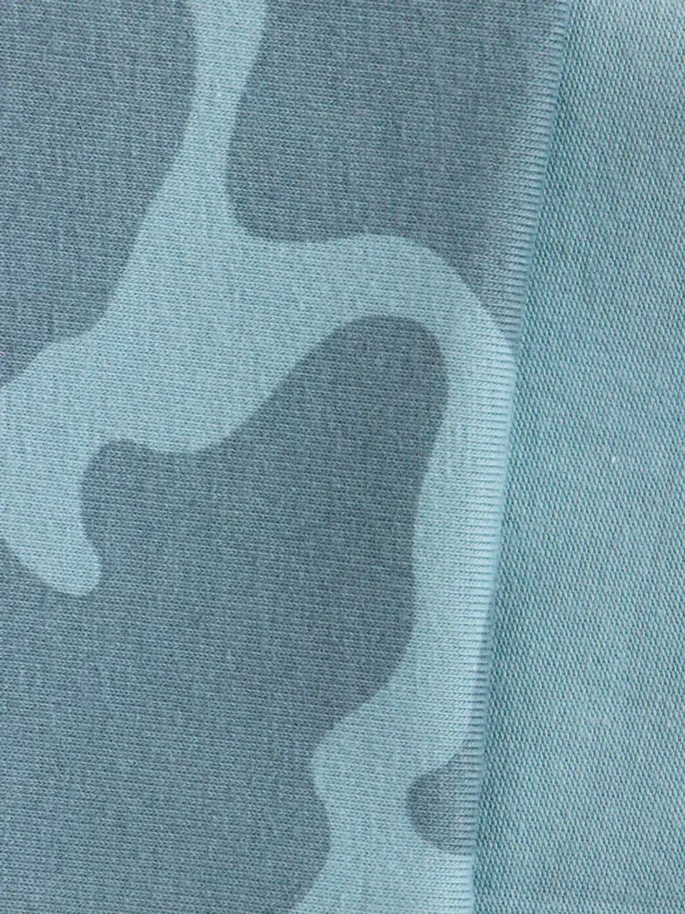 Зеленый костюм для девочки на весну с леггинсами