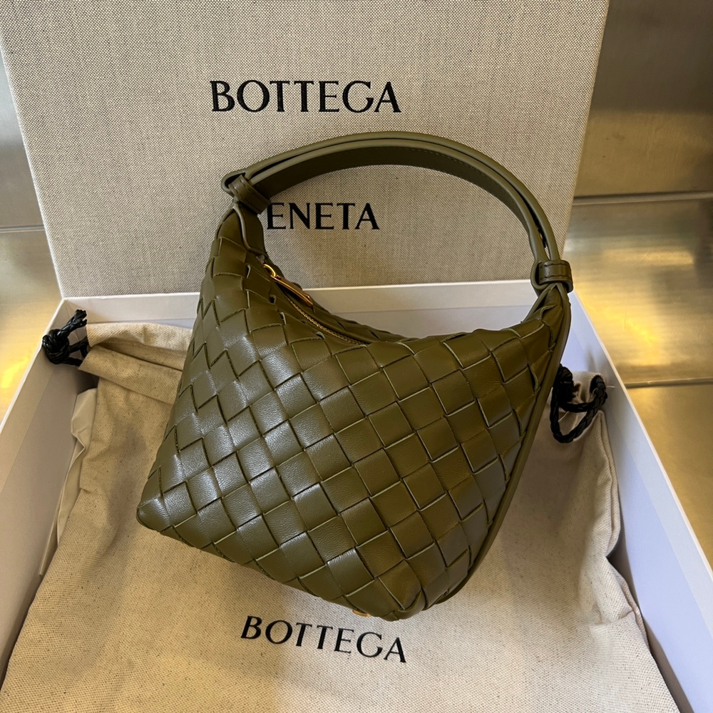 Bottega Veneta Candy Wallace 17 cm
