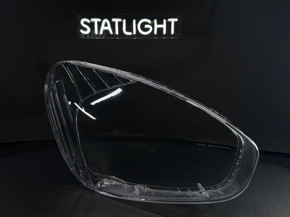 Правое стекло Hyundai Accent 3 2006-2011 / Verna 2 2005-2010