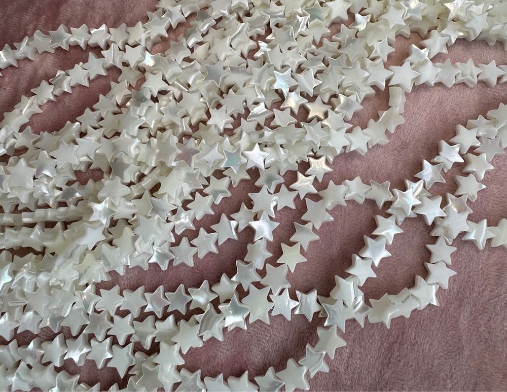 Перламутровые бусины, звездочки 8мм (нить)