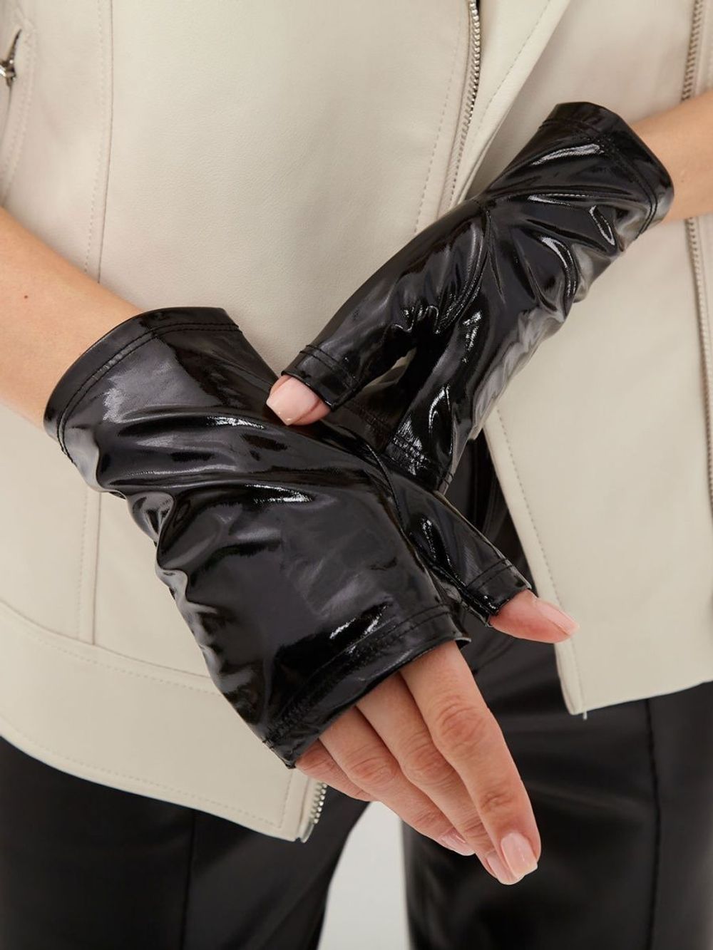 Митенки лаковые