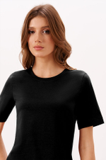 23235 Футболка женская (черный)