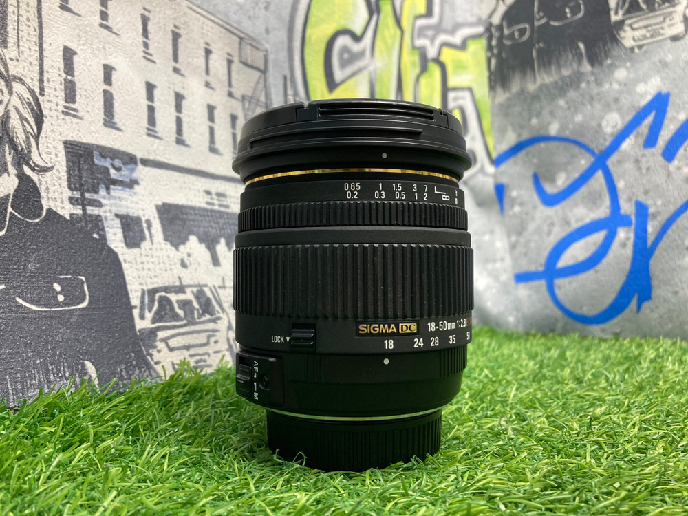 Sigma 18-50mm 2.8EX Nikon F