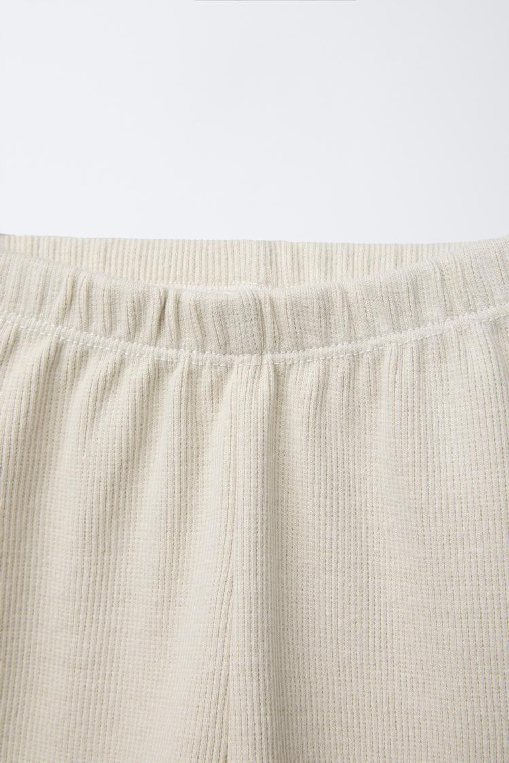 ZARA ШОРТЫ-ВЕЛОСИПЕДКИ В РУБЧИК С НАШИВКОЙ, ЦВЕТ ЛЬДА