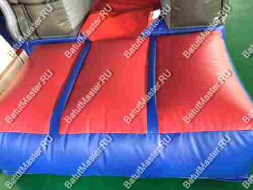 Коммерческий надувной батут "Драконий замок", размер 4*4*4 м