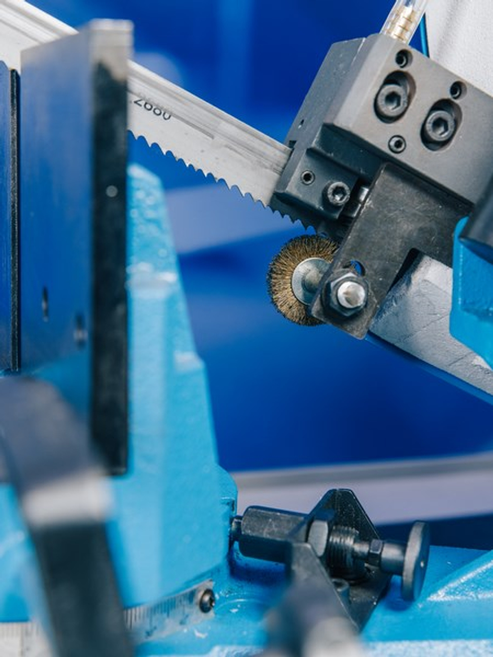 Ленточнопильный отрезной станок MetalTec BS 250 FHЕ