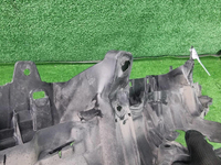 Кронштейн решетки радиатора Toyota RAV4 XA50 18-нв