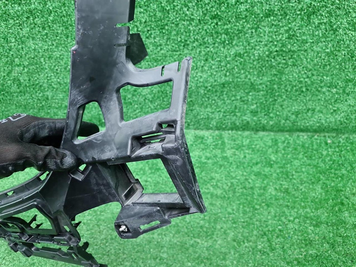 Кронштейн бампера Mercedes GLE c292 (15-19) AMG