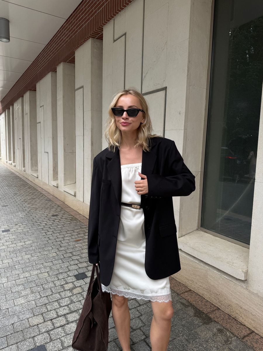 Юбка из шелка с кружевом миди кремовая