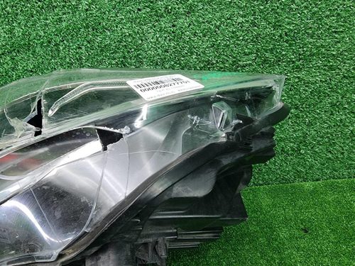 Битая Фара левая BMW X2 F39 (2017-2023) LED