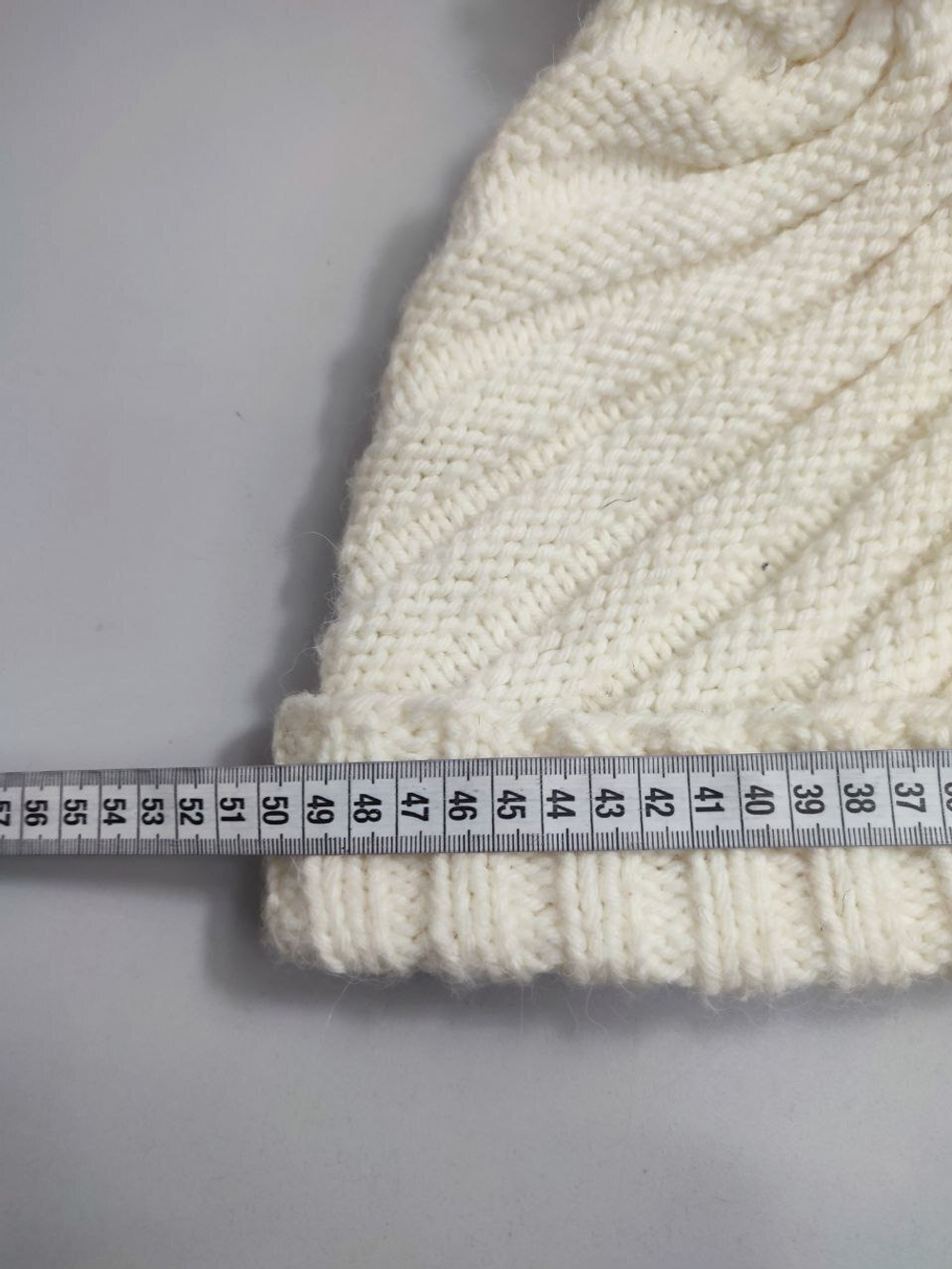 Шапка с помпоном