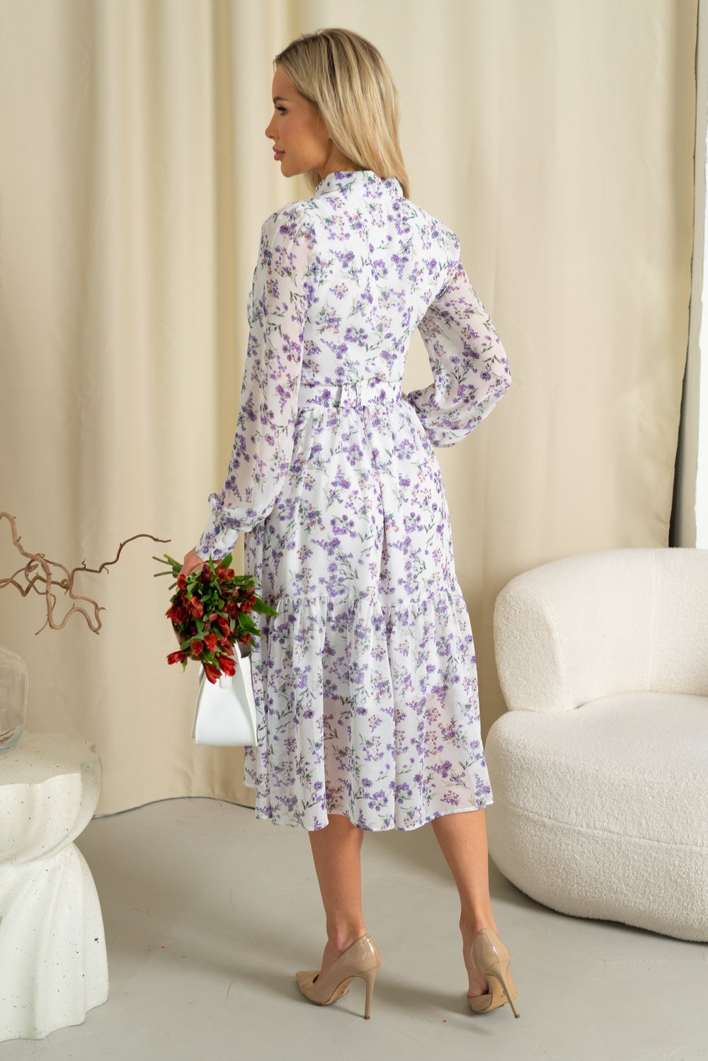Платье с сиреневыми цветами из шифона с подкладкой