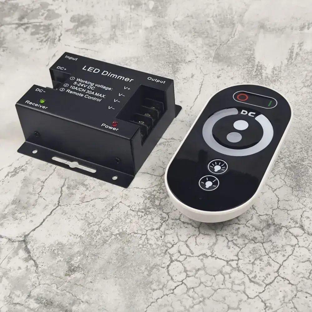 Диммер для светодиодной ленты 30A (12V-24V, 360W-720W) сенсорный TOUCH с ПДУ