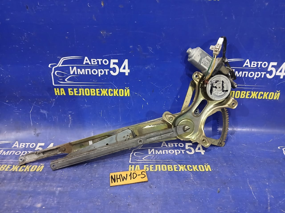 Стеклоподъемник передний левый TOYOTA PRIUS 1998