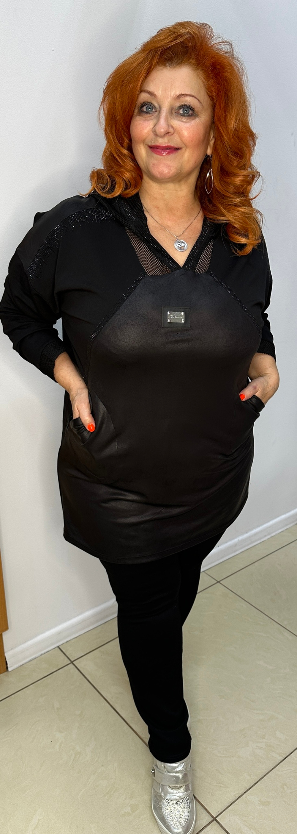 Комбинированная туника-платье с сеточкой в капюшоне