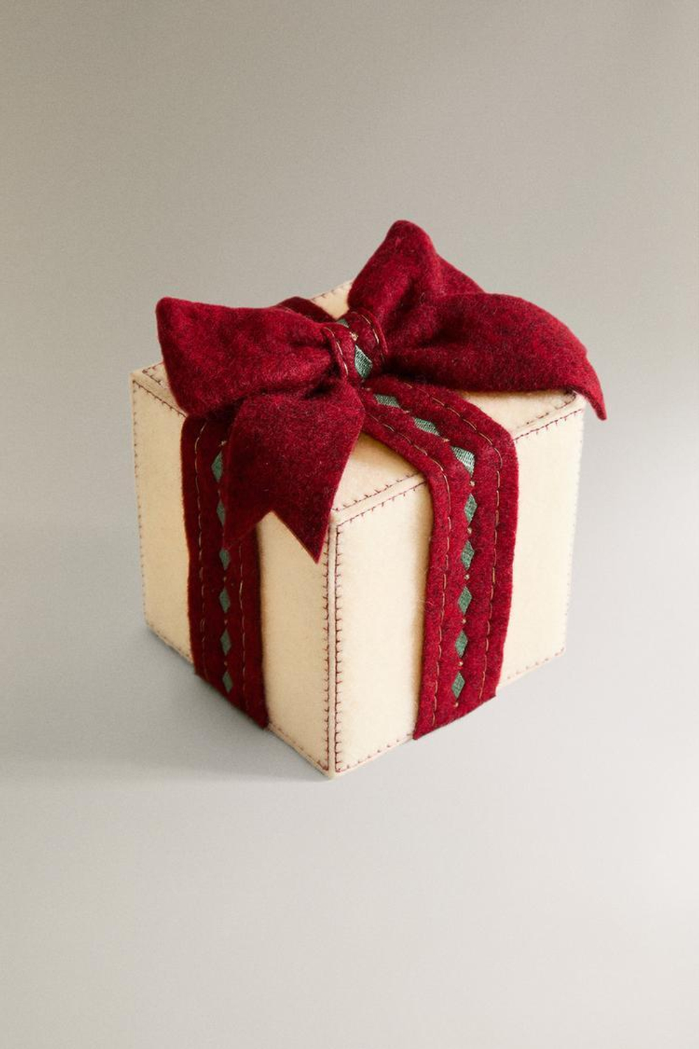 ZARA HOME СРЕДНИЙ СВЕТЯЩИЙСЯ НАПОЛЬНЫЙ РОЖДЕСТВЕНСКИЙ ПОДАРОК, ЖЕЛТОВАТО-БЕЛЫЙ