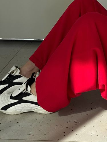 Белые кожаные кроссовки-футзалки