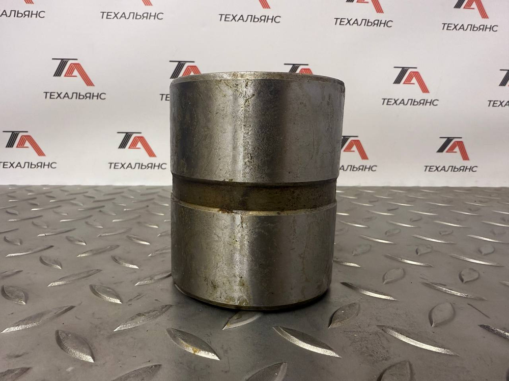 Втулка 21K-70-23130