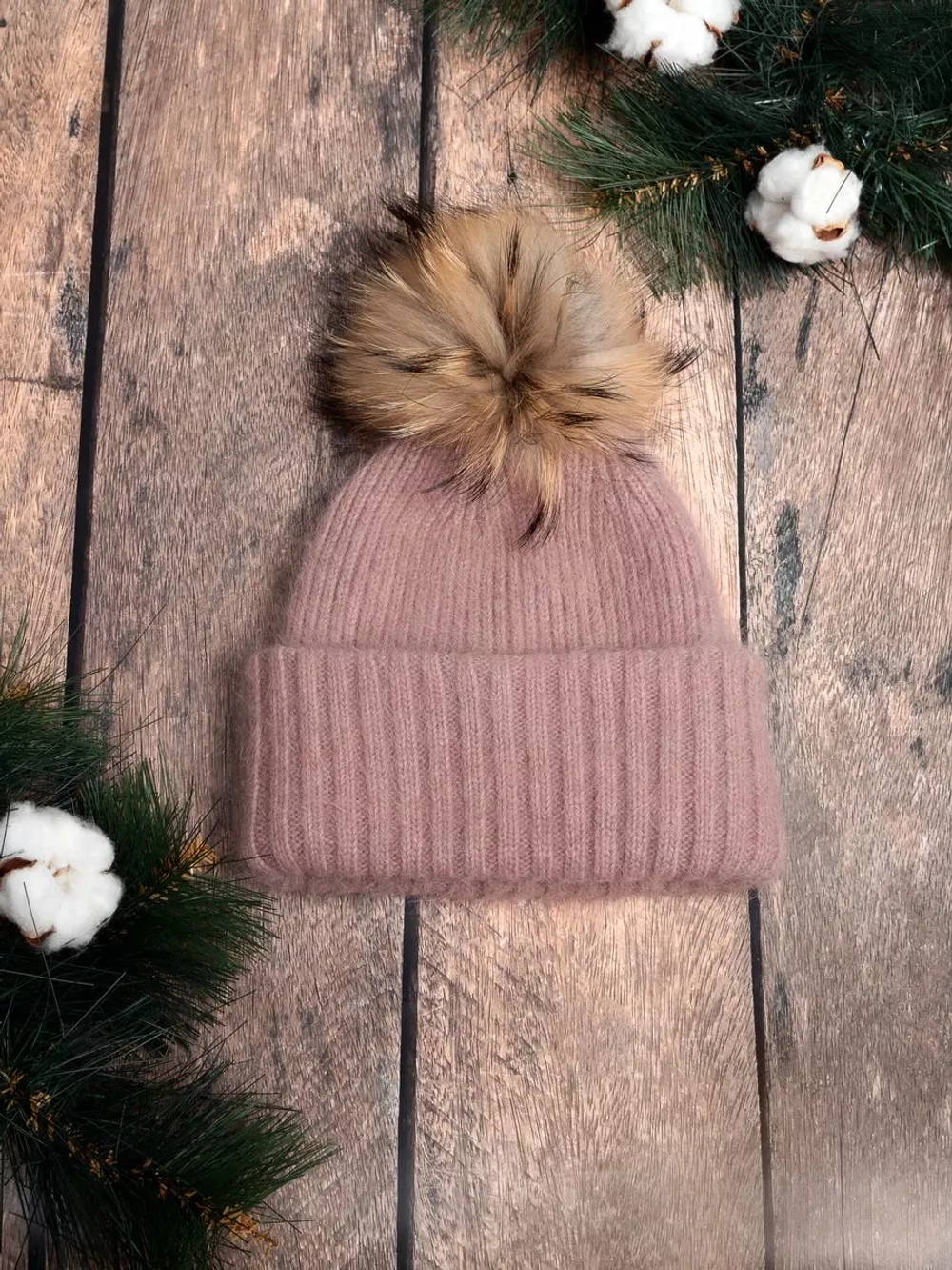 шапка ангора с меховым помпоном зимняя пушистая стильная