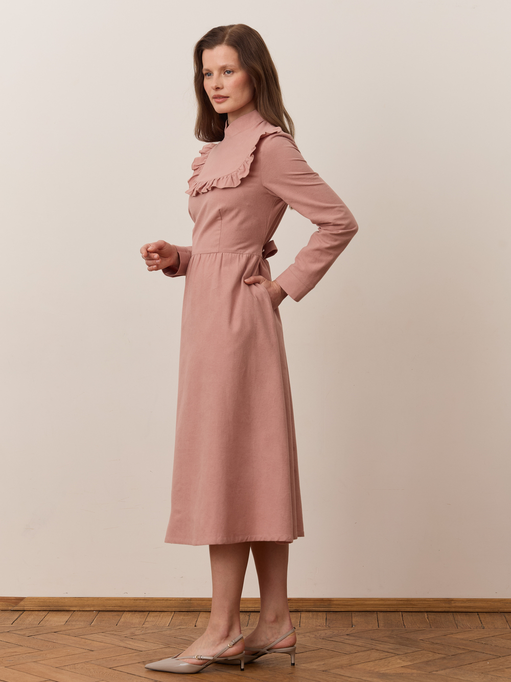 Платье с вшитой манишкой