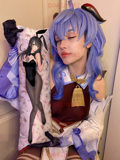 Мини дакимакура Май Сакурадзима из Этот глупый свин не понимает мечту девочки-зайки арт. M0749, 60х20 см