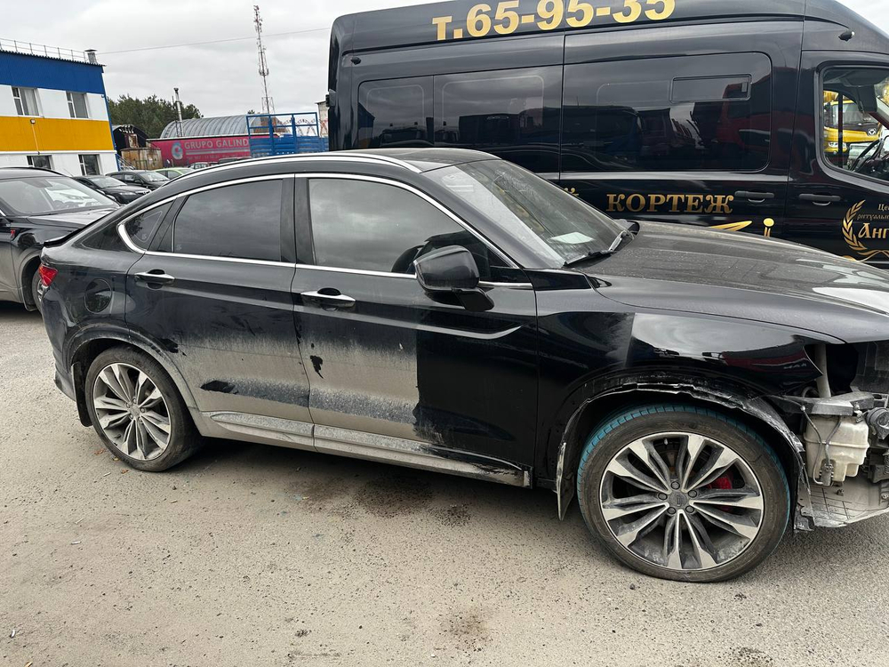 Geely Tugella Flagship 2.0T (238 hp) 8AT 4WD