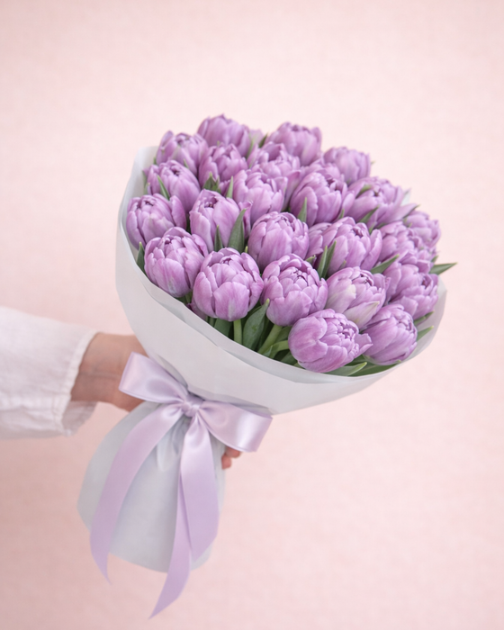 Букет сиреневых тюльпанов "Кикстарт" (в упаковке)