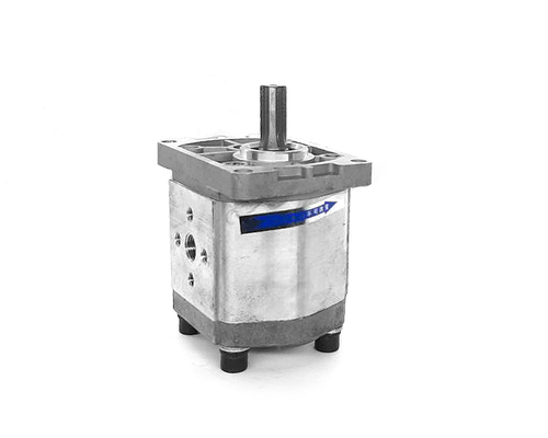 Гидравлический насос (шестеренчатый) левый CBN-314 (шлицевой привод, с площадкой, выходы под 90°)