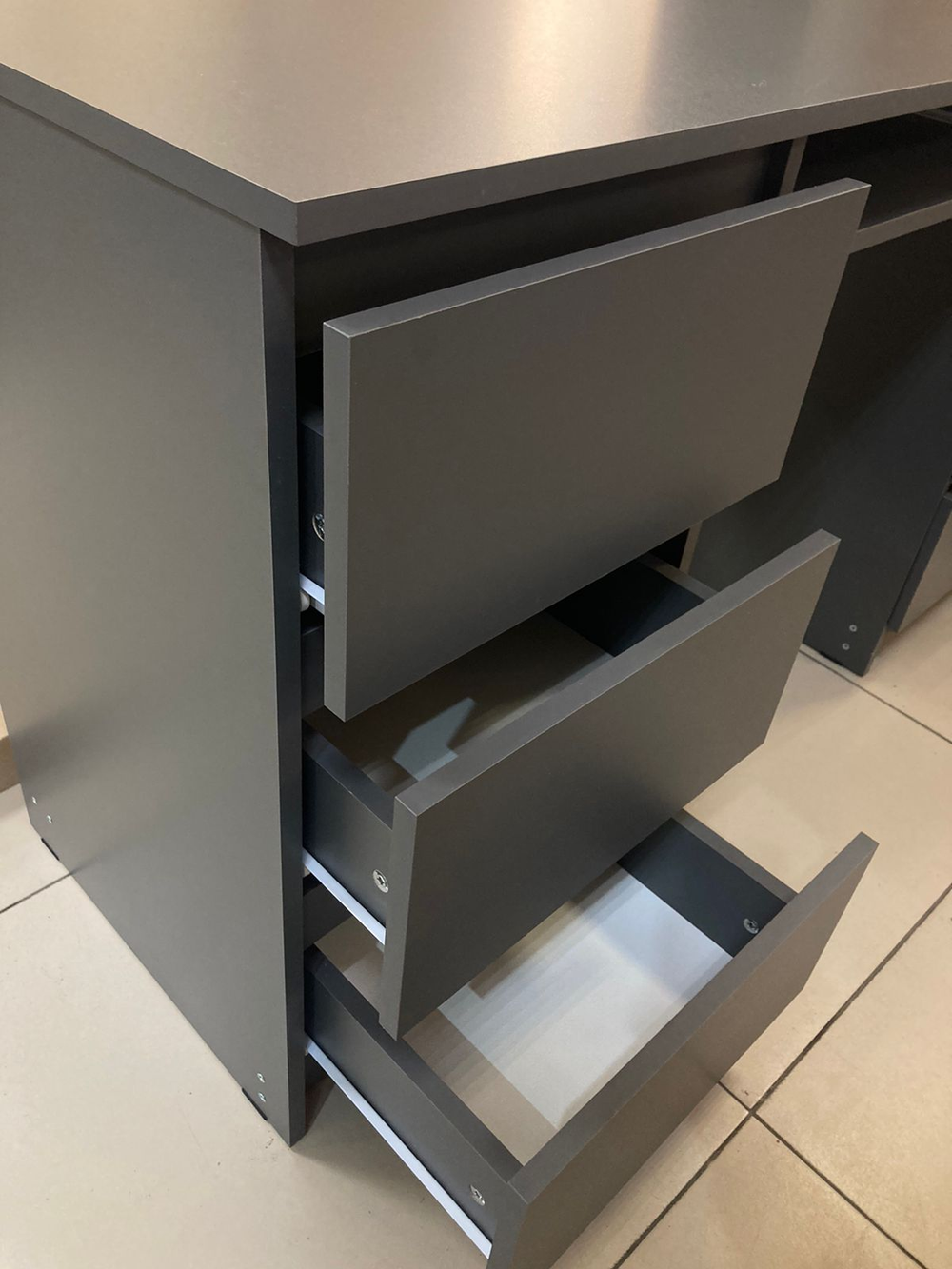 Стол письменный Мори МС-2 Графит