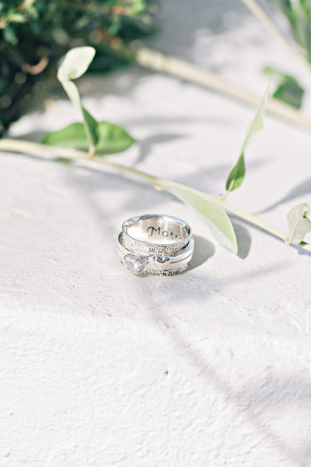 Кольцо «Чинта» с белым цирконом