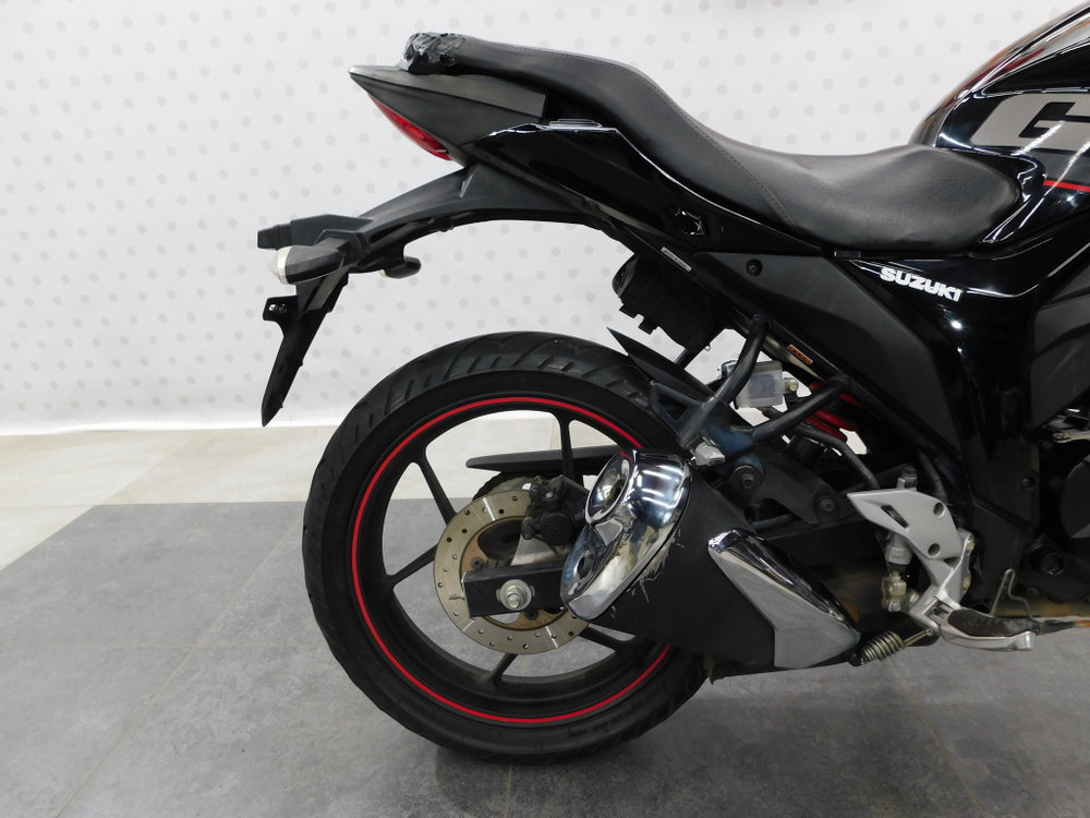 Suzuki Gixxer 150 038422