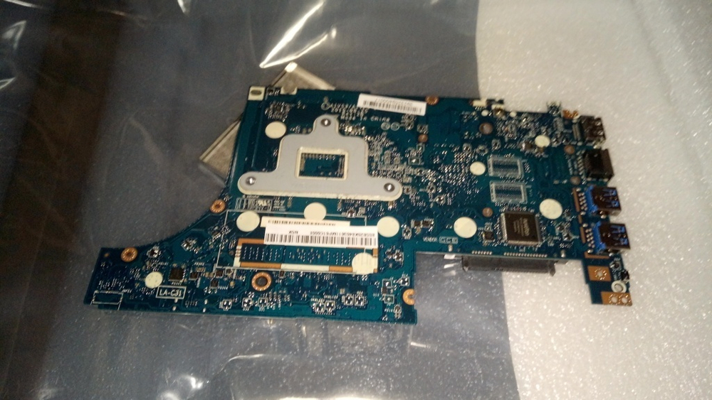 Материнская плата для ноутбука Lenovo E31-70 NM-A681 Intel Core i5 5200U UMA F G W/RTC&MYL NEW NOK (5B20K84036), оригинал