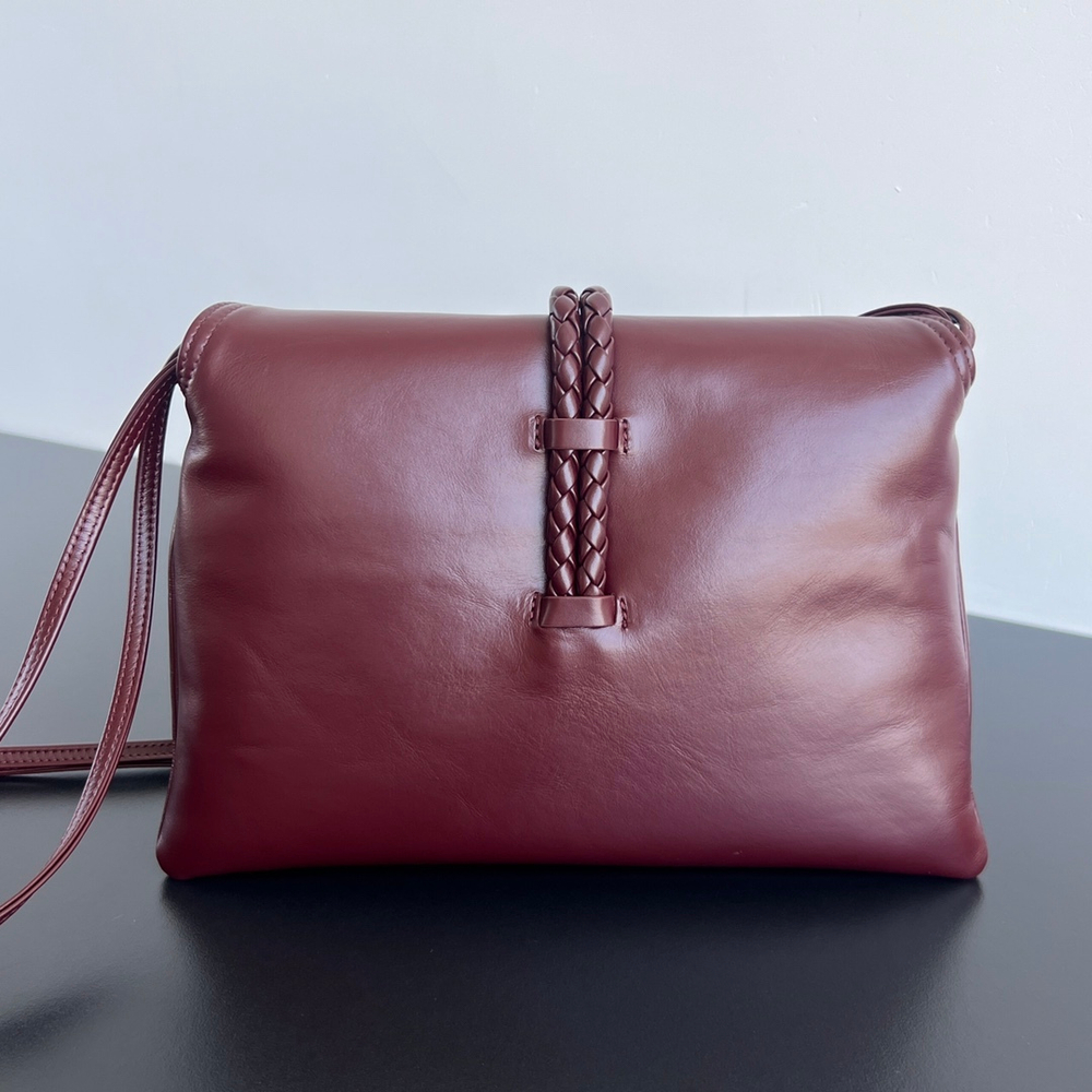 Bottega Veneta Medium Liberta 30 cm