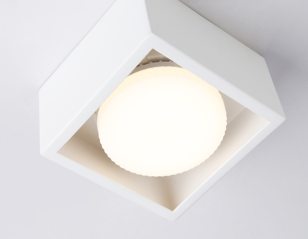 Светильник накладной TN70825 WH белый GX53 max 12W 100*100*60