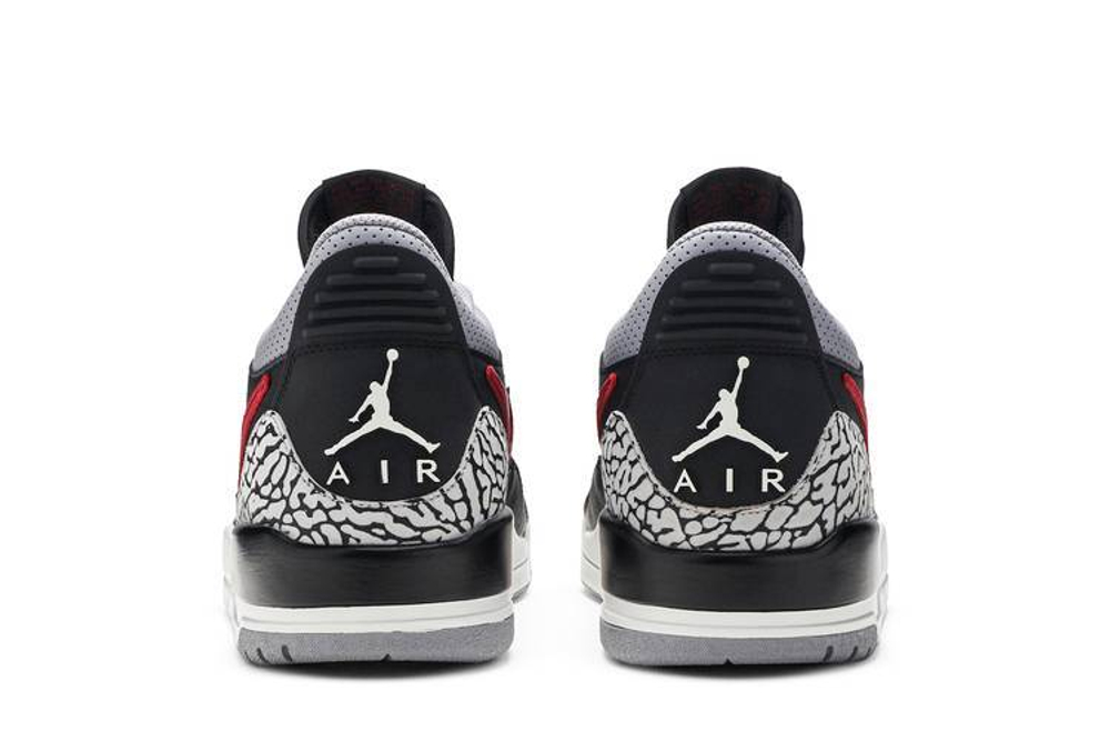 Кроссовки Jordan Legacy 312 Bred