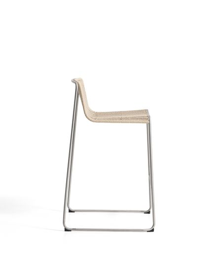 Уличный барный стул Tavari из бежевой веревки и стали