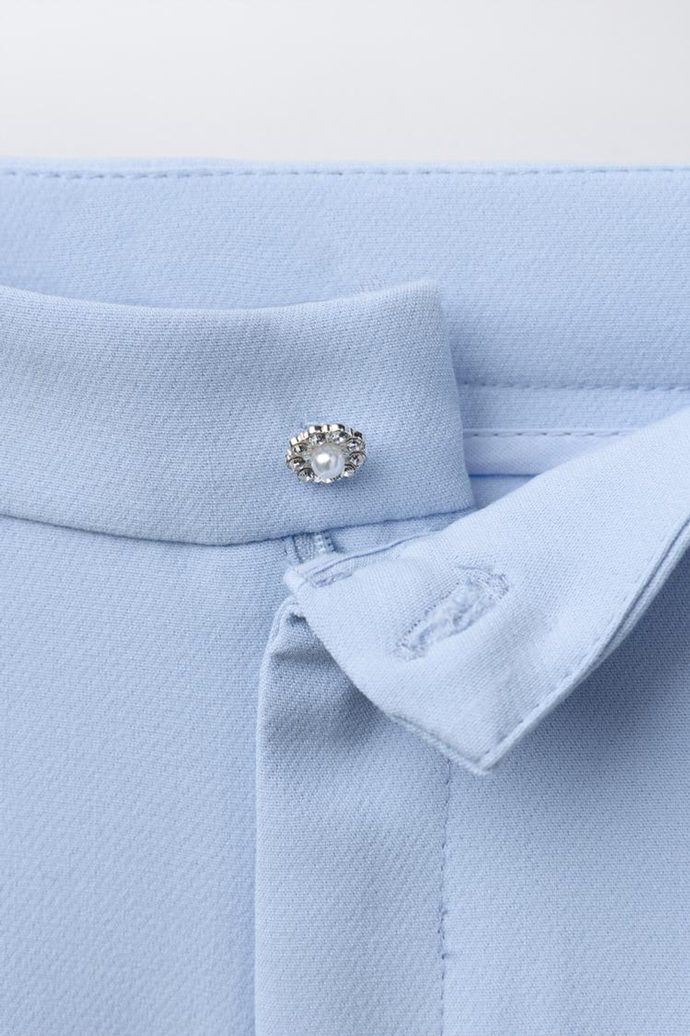 ZARA БРЮКИ С КОНТРАСТНОЙ ПУГОВИЦЕЙ, ГОЛУБОЙ