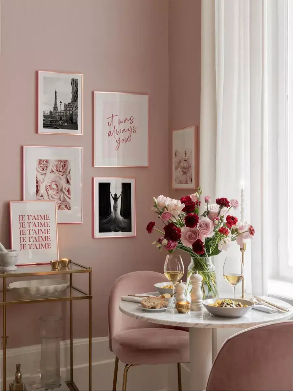 Алюминиевая рамка 48х68 см